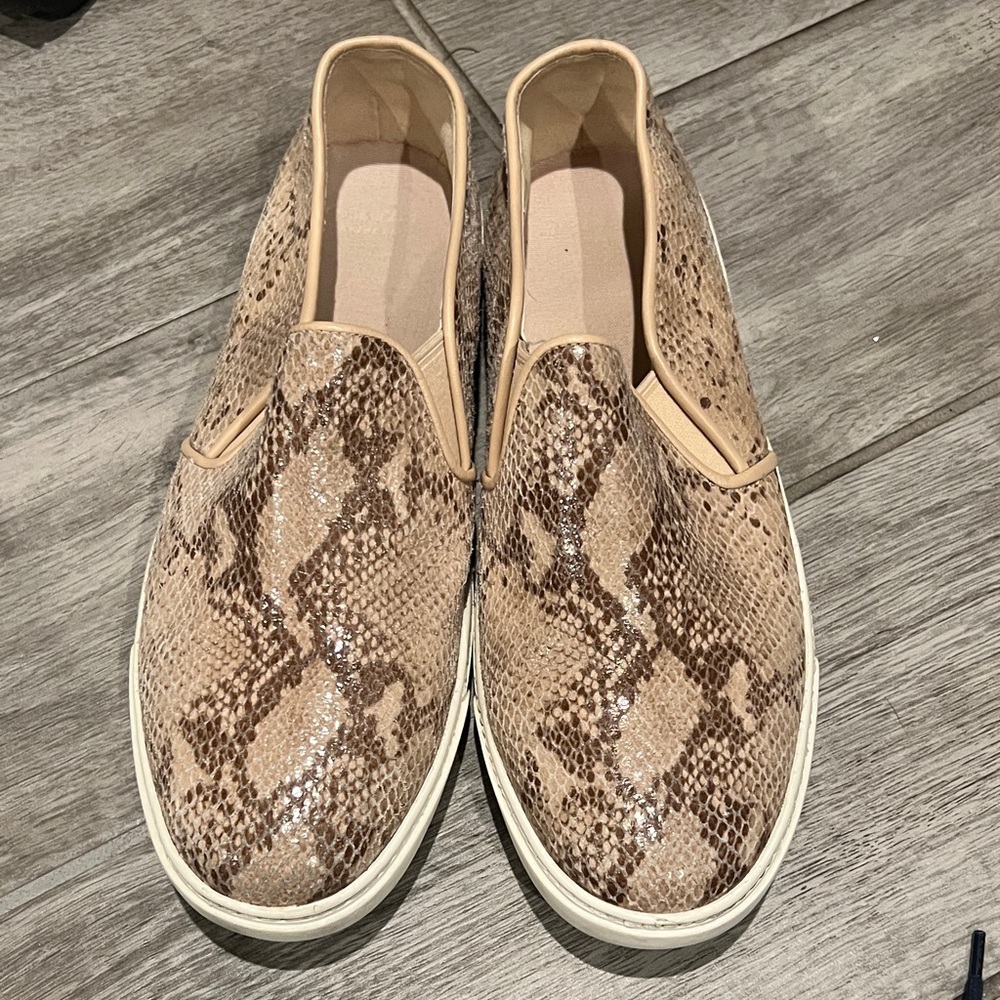 Cole Haan cream and brown snake print slip on loafers size 9B